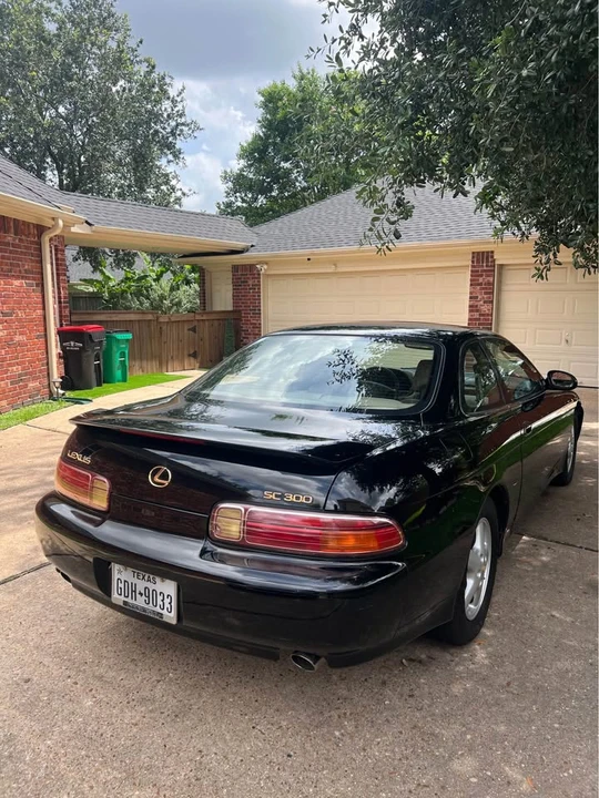 1997 Lexus SC - Image 4 of 15