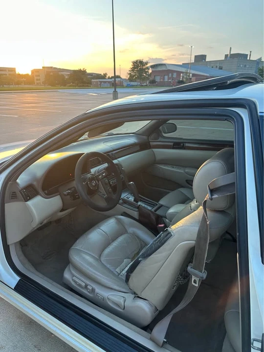 1997 Lexus SC400 - Image 10 of 20