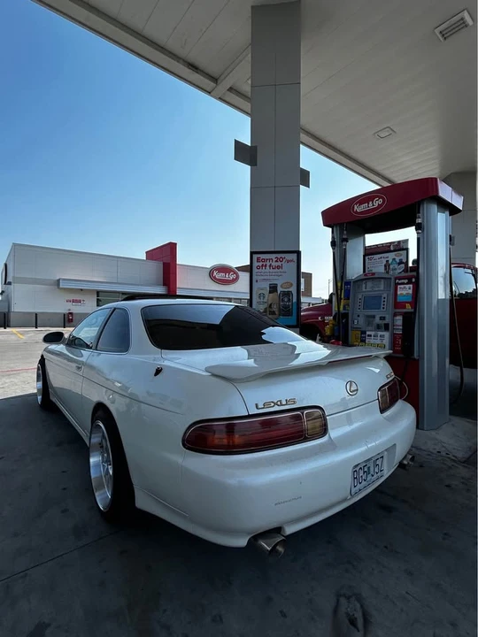 1997 Lexus SC400 - Image 2 of 5
