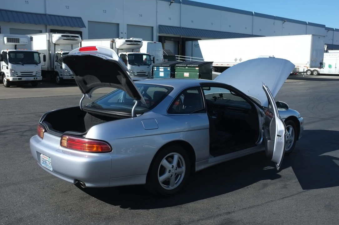 1997 Lexus SC400 - Image 28 of 31