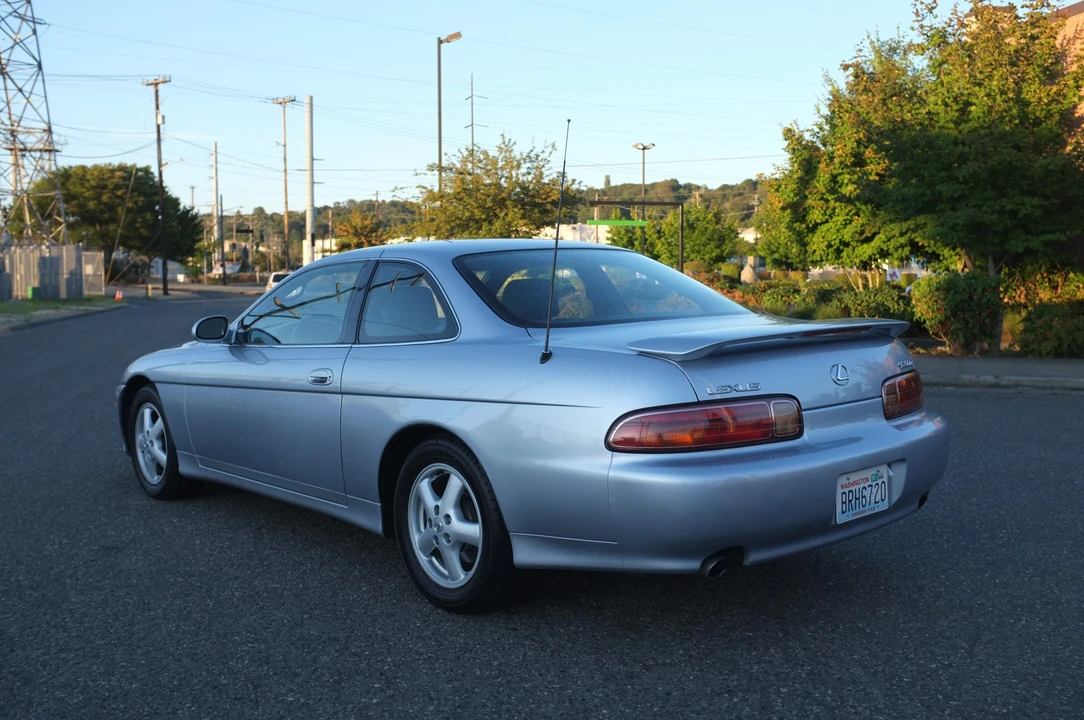 1997 Lexus SC400 - Image 13 of 31