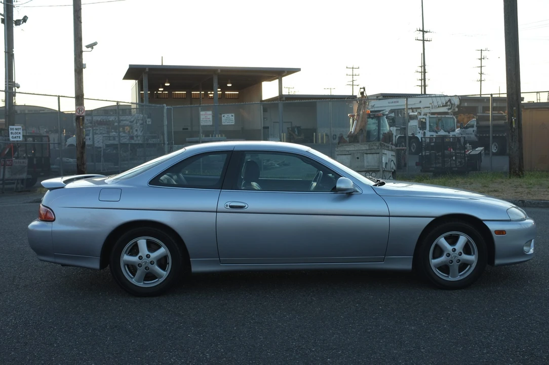1997 Lexus SC400 - Image 25 of 31