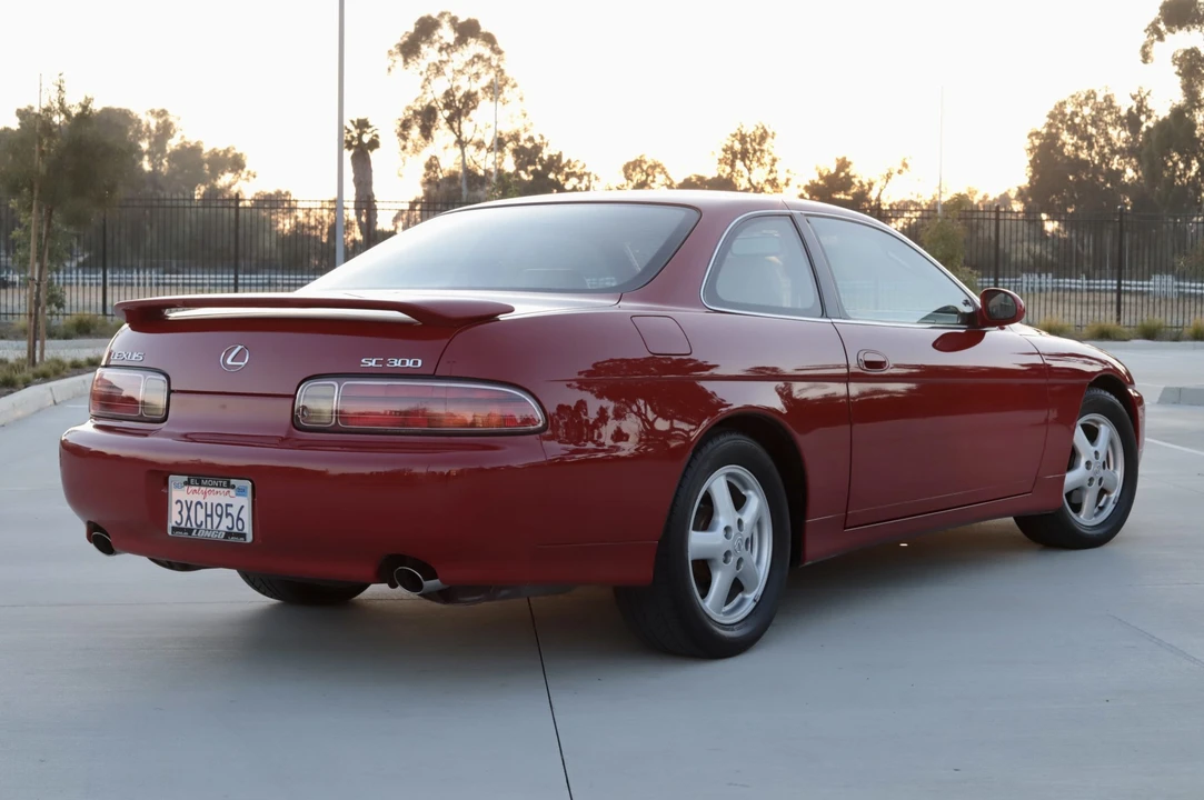 1997 Lexus SC400 - Image 16 of 31