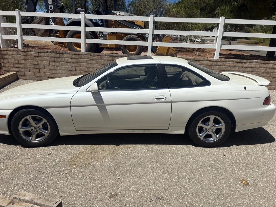 1997 Lexus SC400 - Image 2 of 8