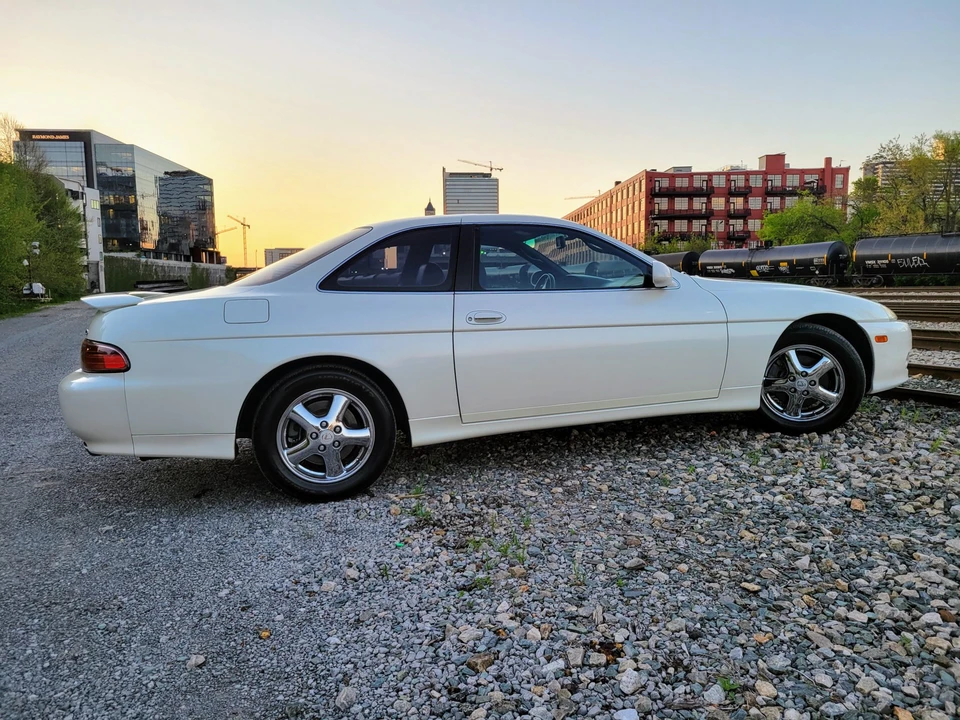 1997 Lexus SC400 - Image 25 of 31