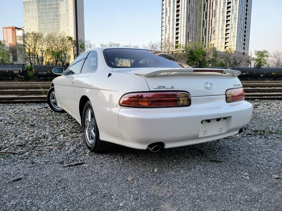 1997 Lexus SC400 - Image 16 of 31