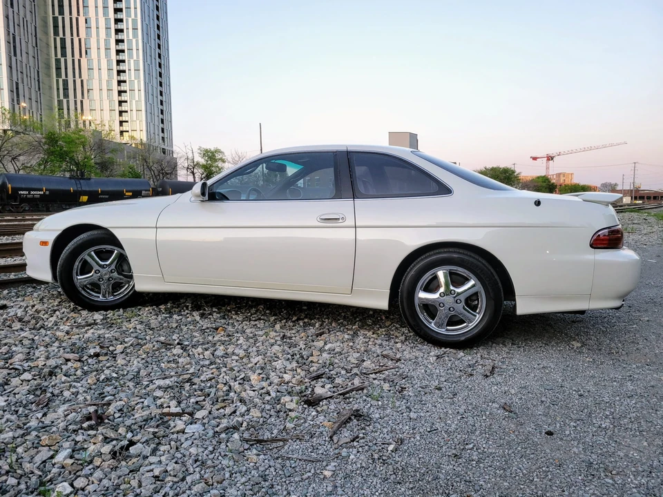1997 Lexus SC400 - Image 13 of 31
