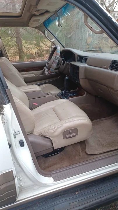 1997 Lexus ES 3rd Gen - Image 2 of 3
