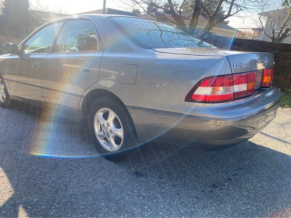 1997 Lexus ES 3rd Gen - Image 3 of 13