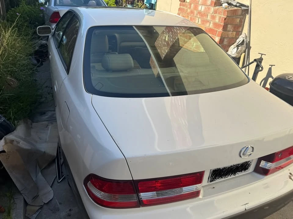 1997 Lexus ES 3rd Gen - Image 4 of 15