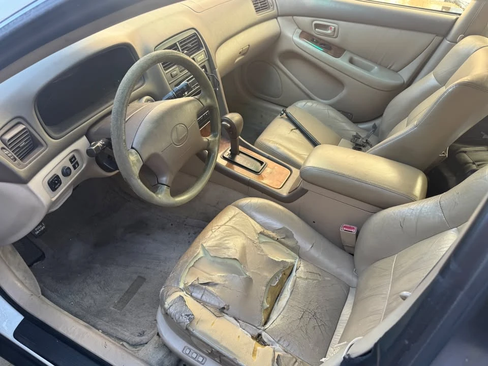 1997 Lexus ES 3rd Gen - Image 12 of 15