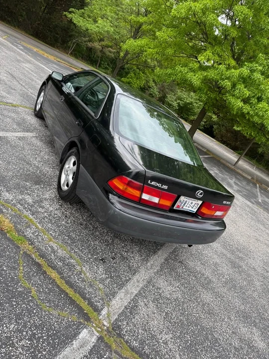 1997 Lexus ES 3rd Gen - Image 9 of 14