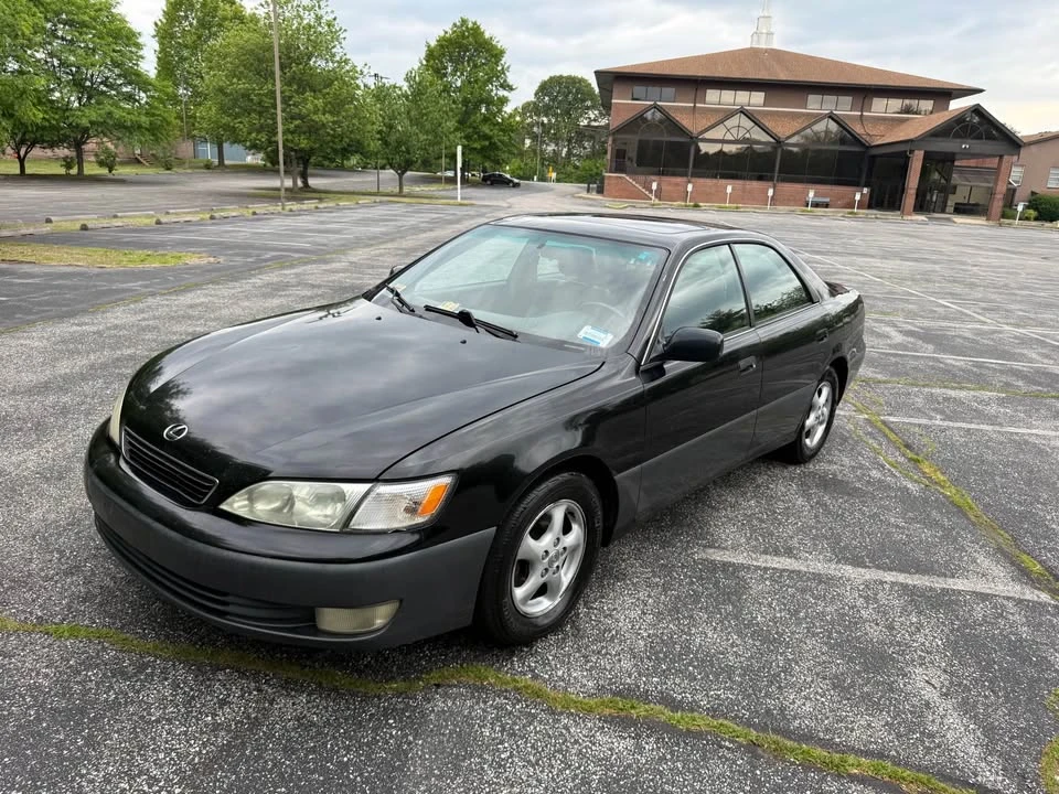 1997 Lexus ES 3rd Gen - Image 3 of 14