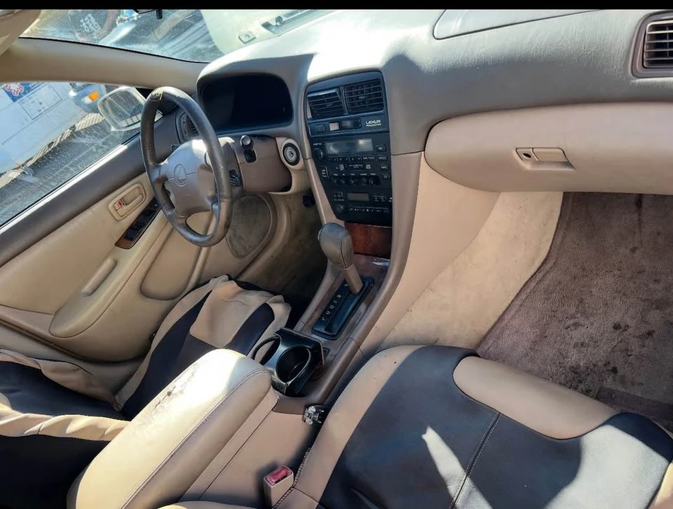 1997 Lexus ES 2nd Gen - Image 5 of 7
