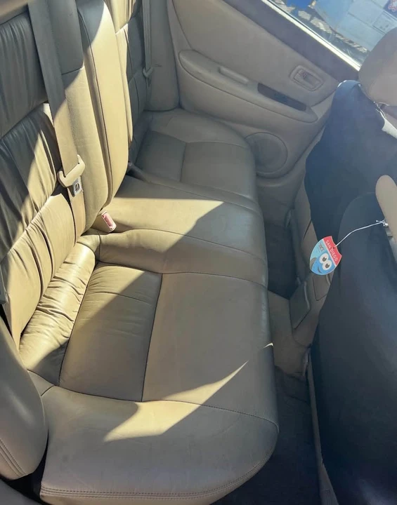 1997 Lexus ES 3rd Gen - Image 5 of 5