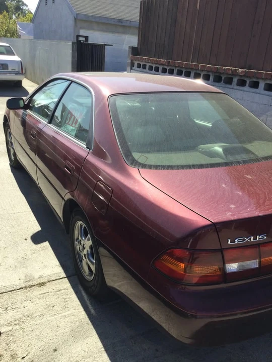 1997 Lexus ES 2nd Gen - Image 3 of 10