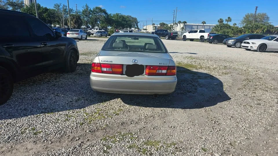 1997 Lexus ES 3rd Gen - Image 3 of 20