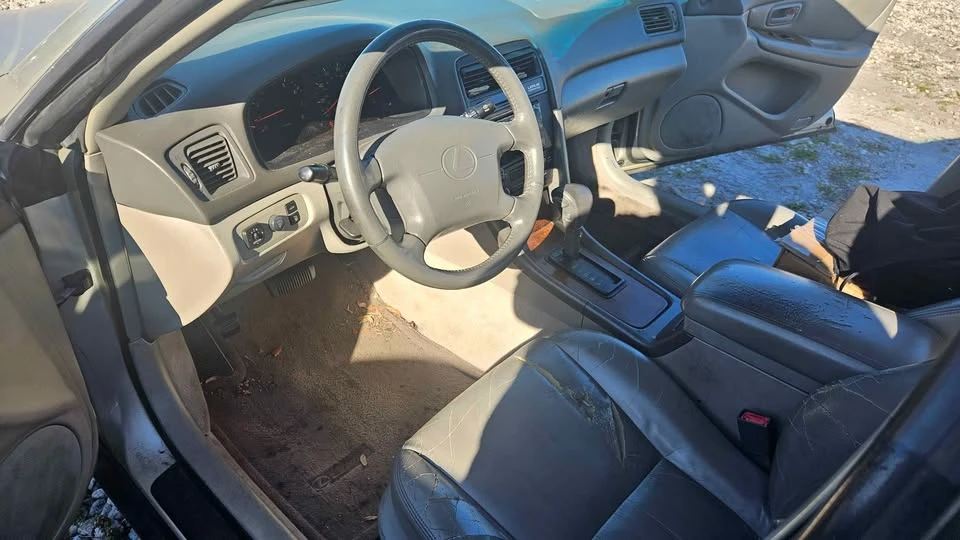 1997 Lexus ES 3rd Gen - Image 13 of 20