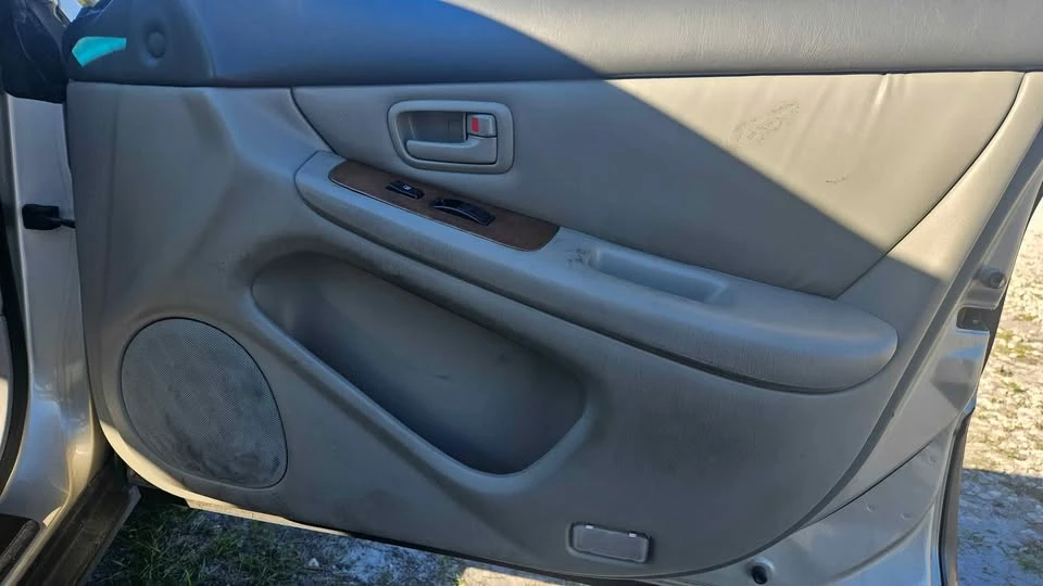 1997 Lexus ES 3rd Gen - Image 17 of 20