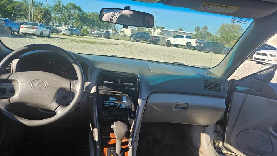 1997 Lexus ES 3rd Gen - Image 14 of 20