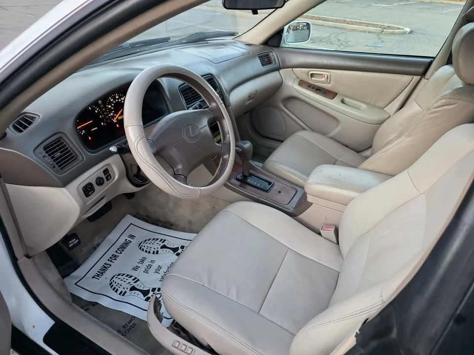 1997 Lexus ES 3rd Gen - Image 18 of 19