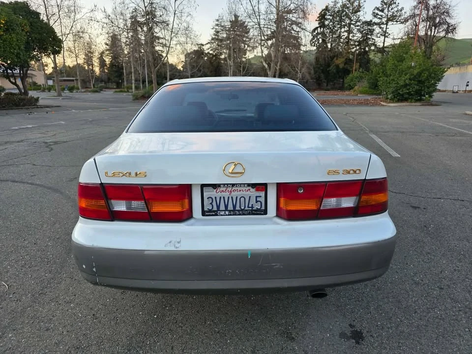 1997 Lexus ES 3rd Gen - Image 7 of 19