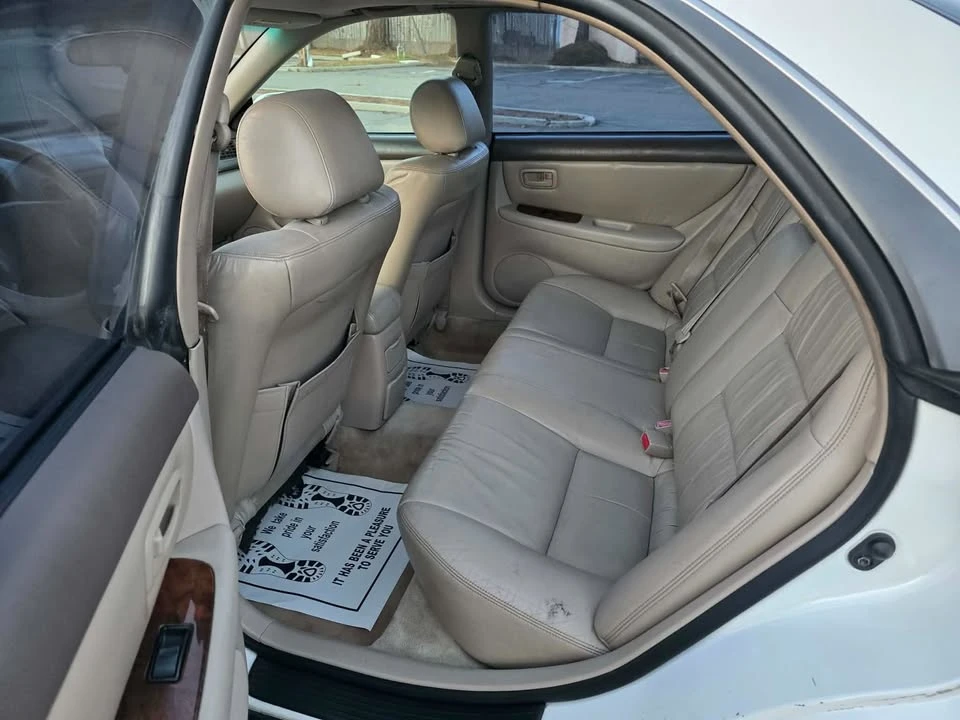 1997 Lexus ES 3rd Gen - Image 5 of 19