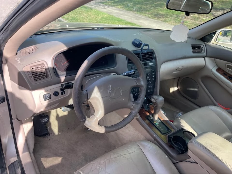 1997 Lexus ES 3rd Gen - Image 6 of 12