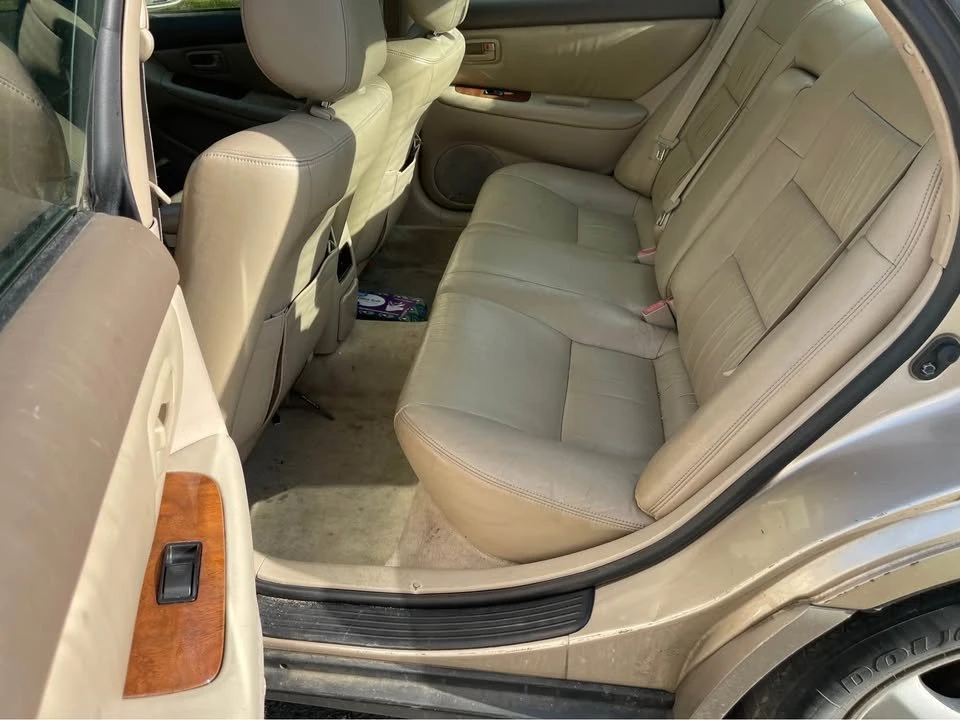 1997 Lexus ES 3rd Gen - Image 8 of 12