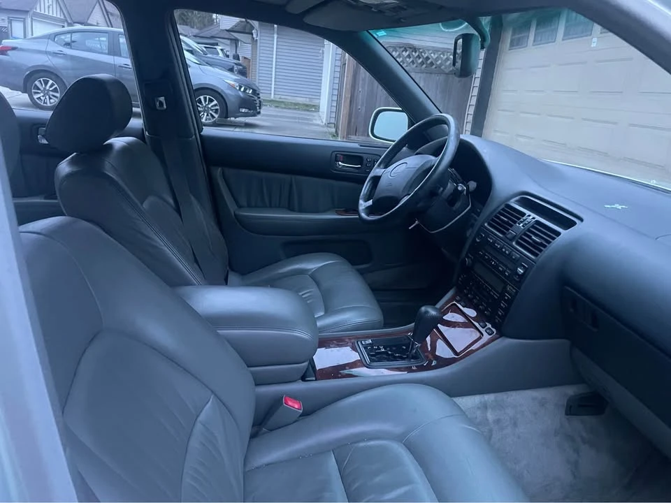 1997 Lexus LS 2nd Gen - Image 5 of 9