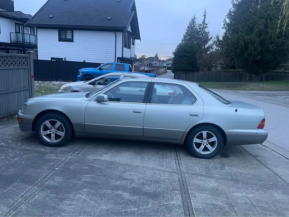 1997 Lexus LS 2nd Gen - Image 4 of 9