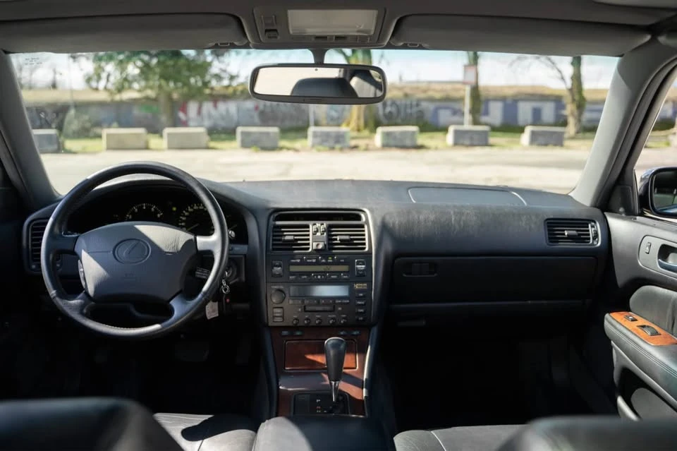 1997 Lexus LS 2nd Gen - Image 11 of 11