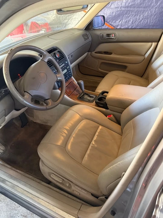 1997 Lexus LS 2nd Gen - Image 8 of 10