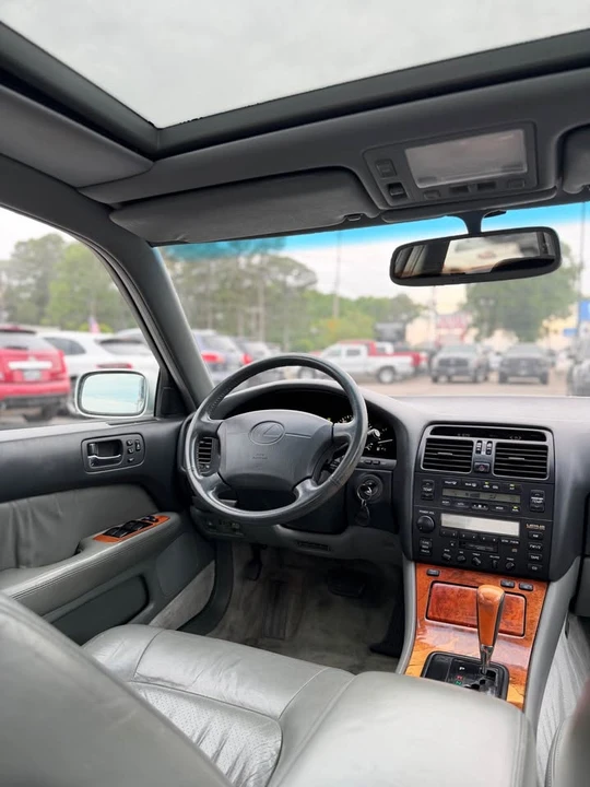 1997 Lexus LS 2nd Gen - Image 3 of 20