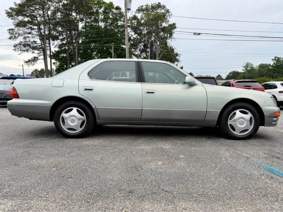 1997 Lexus LS 2nd Gen - Image 8 of 20