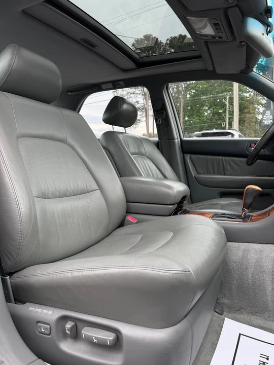 1997 Lexus LS 2nd Gen - Image 4 of 20