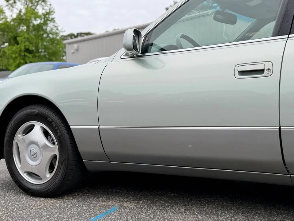 1997 Lexus LS 2nd Gen - Image 11 of 20