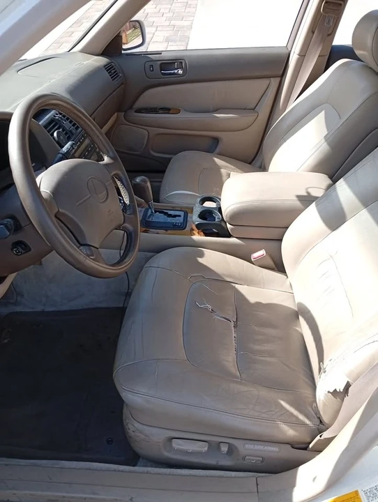 1997 Lexus LS 2nd Gen - Image 4 of 5