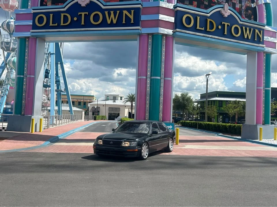 1997 Lexus LS 2nd Gen - Image 12 of 20