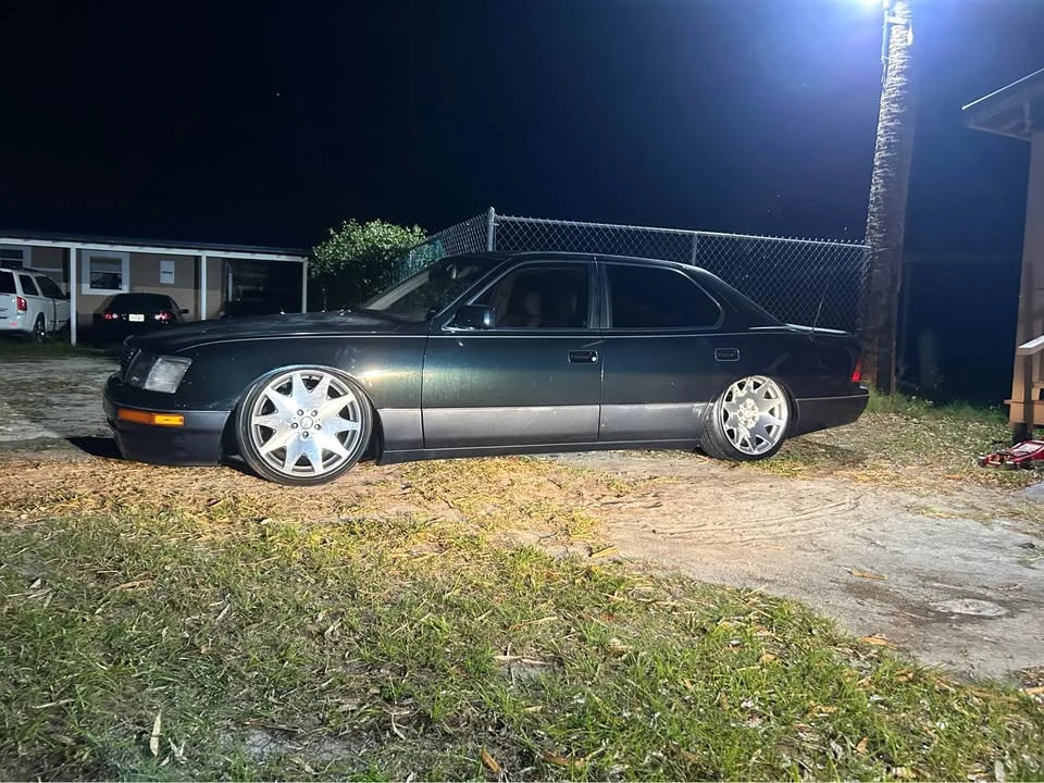 1997 Lexus LS 2nd Gen - Image 9 of 20