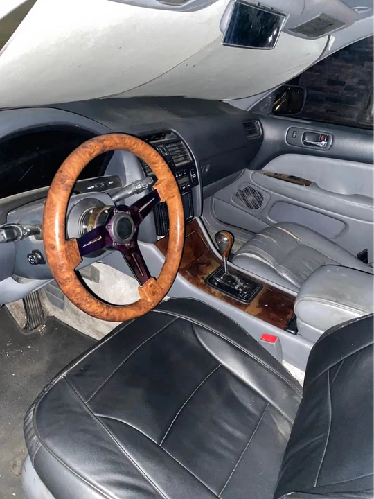 1997 Lexus LS 2nd Gen - Image 4 of 4