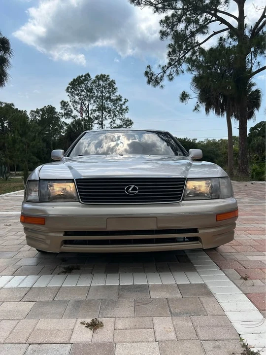1997 Lexus LS 2nd Gen - Image 4 of 19