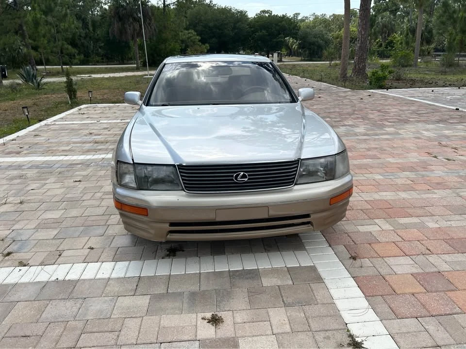 1997 Lexus LS 2nd Gen - Image 3 of 19
