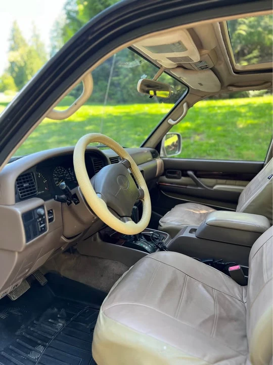 1997 Lexus LX 1st Gen - Image 9 of 19
