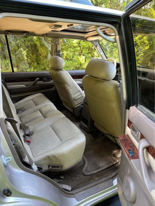 1997 Lexus LX 1st Gen - Image 10 of 19