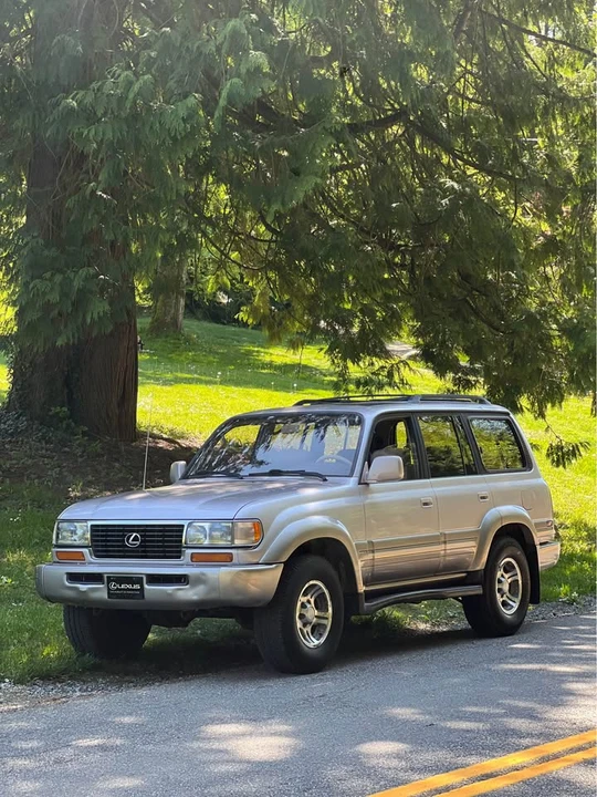 1997 Lexus LX 1st Gen - Image 2 of 19