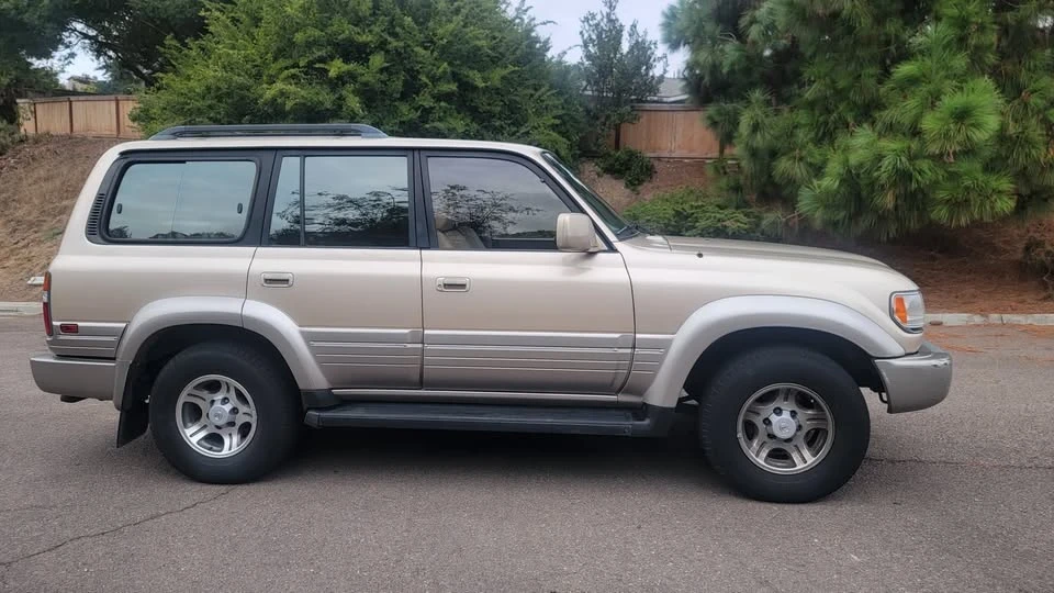 1997 Lexus LX 1st Gen - Image 4 of 20