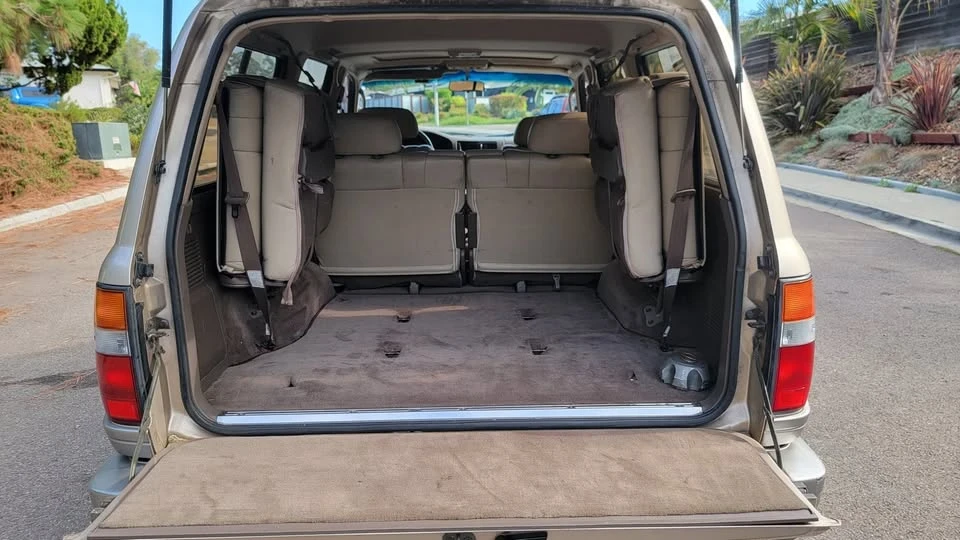 1997 Lexus LX 1st Gen - Image 18 of 20