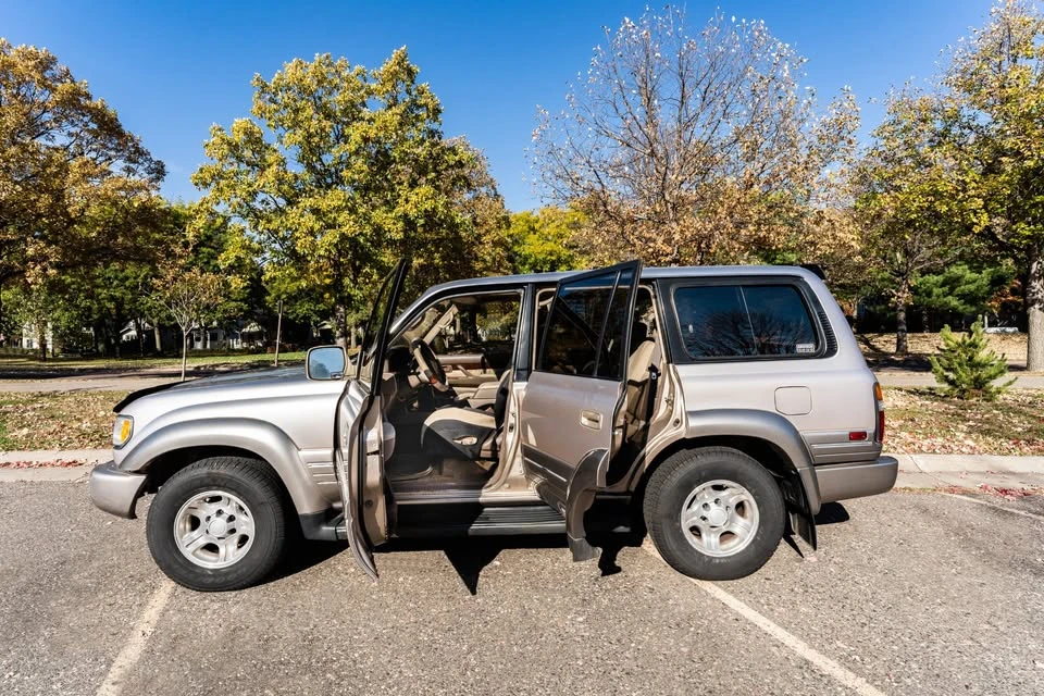1997 Lexus LX 1st Gen - Image 7 of 13