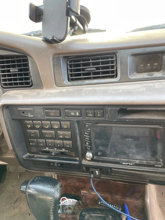 1997 Lexus LX 1st Gen - Image 5 of 6